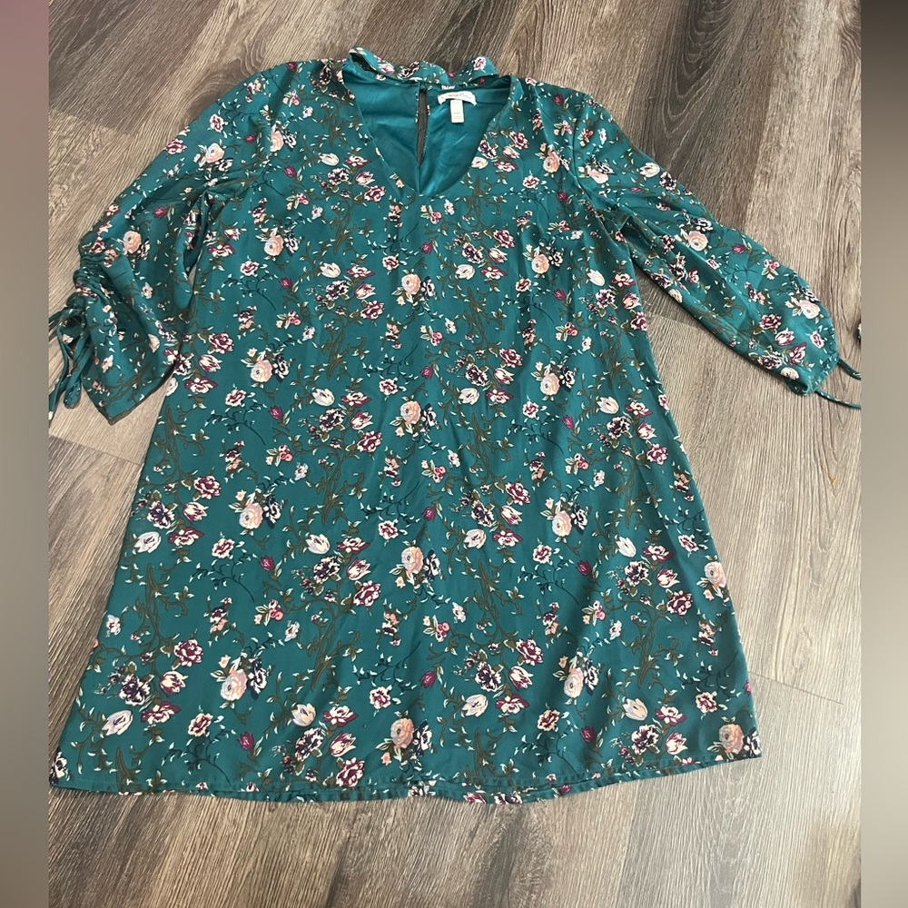 Teal floral mini dress. Women’s large